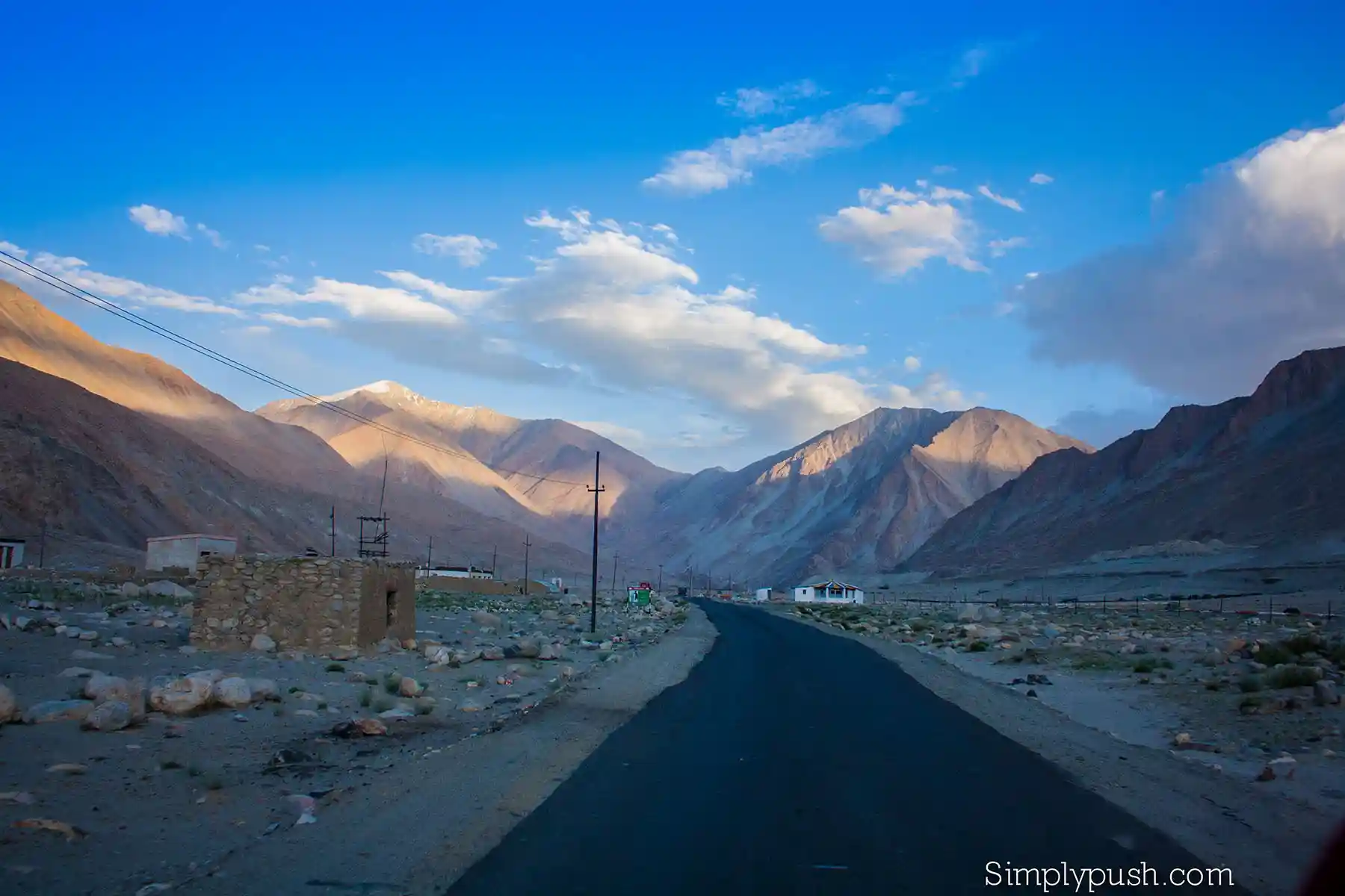 Leh-manali-road-trip-pics-manali-leh-route-plan-how-to-plan-a-trip-to-leh-manali-highway-on-bike-pushpendragautam-pics-event-photographer-india